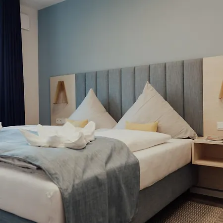 Rotschenkel Erdgeschoss * هوكسيل